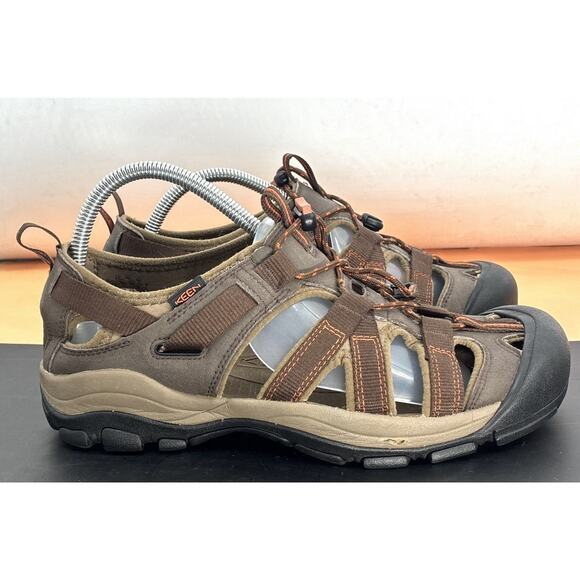 KEEN Unisex-Newport Closed Toe Water Sandals Closed Back Brown Sz 9 EU 42 main image 4